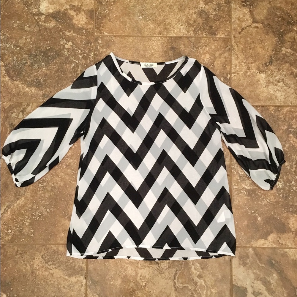 Rachel Kate Women’s size Small sheer chevron top